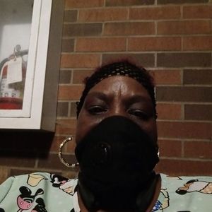 Meet your Posher, Deloris